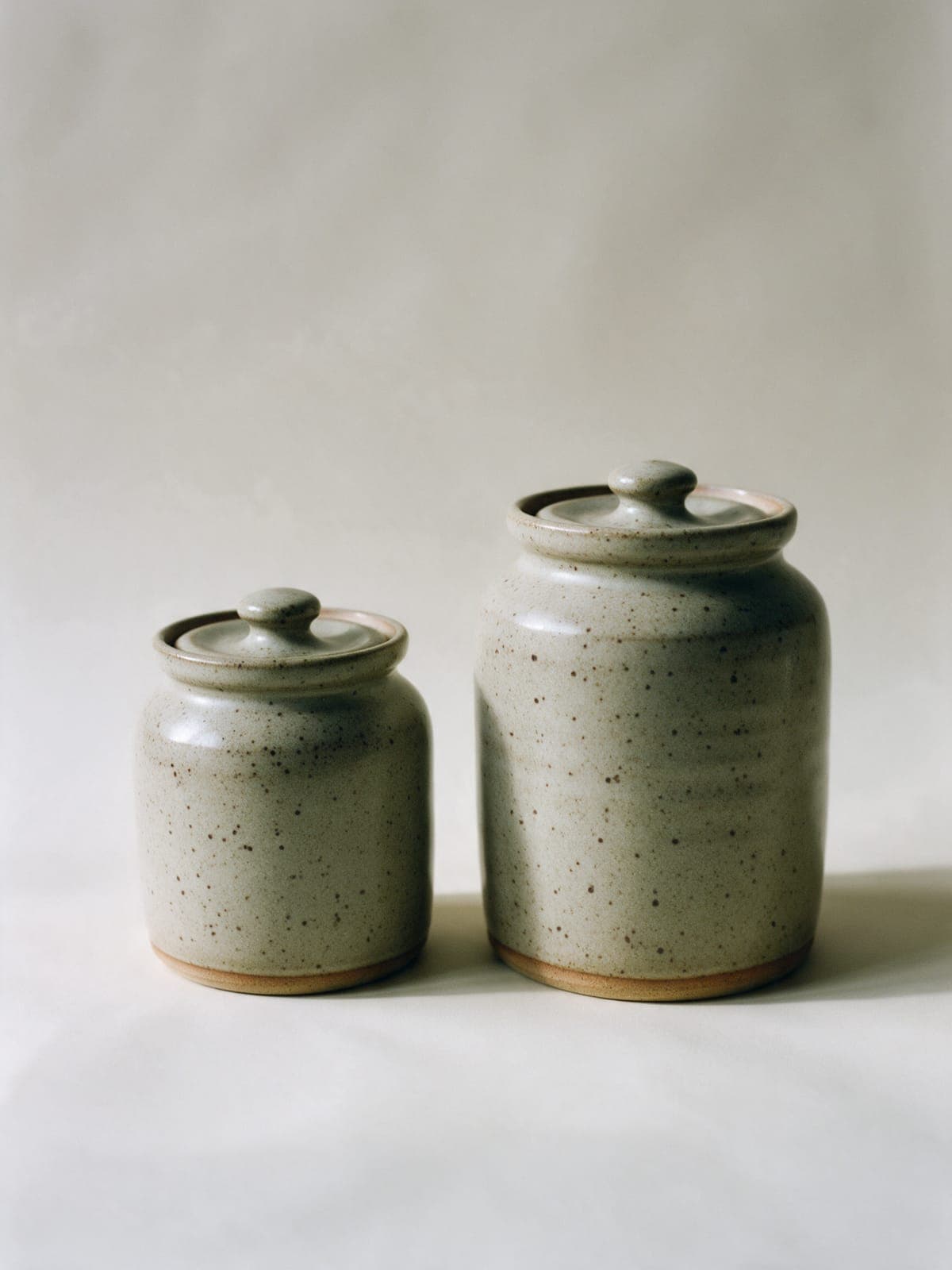 The small and the large Lidded Jar side by side