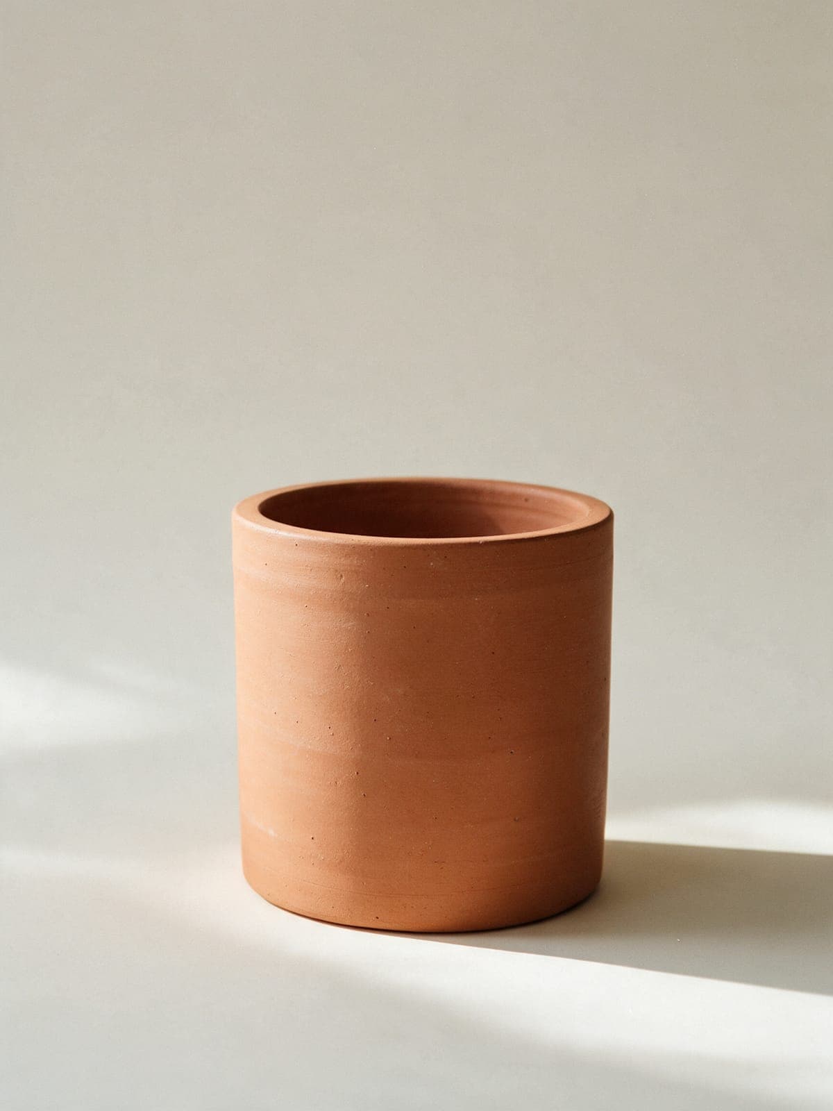 Planter / Terracotta / raw outside, sealed inside